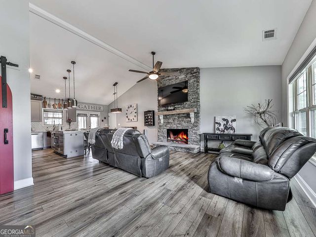 218 Sunset Cove, Ellijay, GA 30540