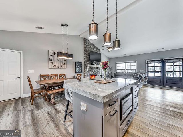 218 Sunset Cove, Ellijay, GA 30540