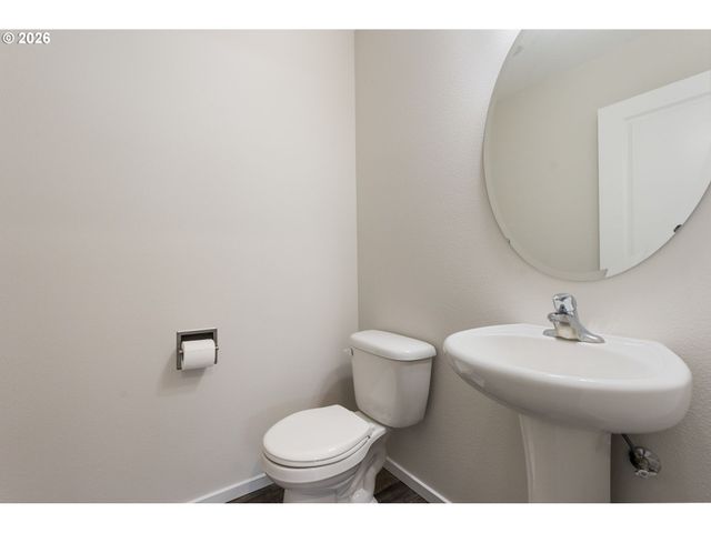 2017 S MEADOWLARK Loop, Ridgefield, WA 98642