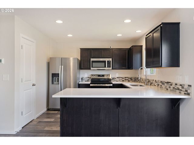 2017 S MEADOWLARK Loop, Ridgefield, WA 98642