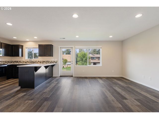 2017 S MEADOWLARK Loop, Ridgefield, WA 98642
