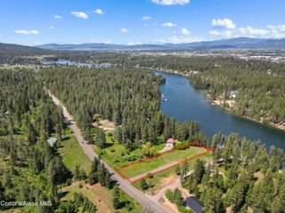 9073 W Riverview Drive, Coeur D'alene, ID 83814