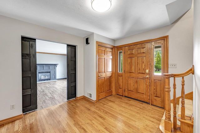 2752 WOODLAND HILLS COURT, Green Bay, WI 54311