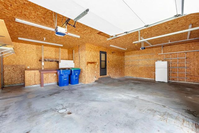 2752 WOODLAND HILLS COURT, Green Bay, WI 54311
