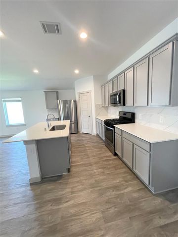 1830 Plantation Place, Baytown, TX 77523
