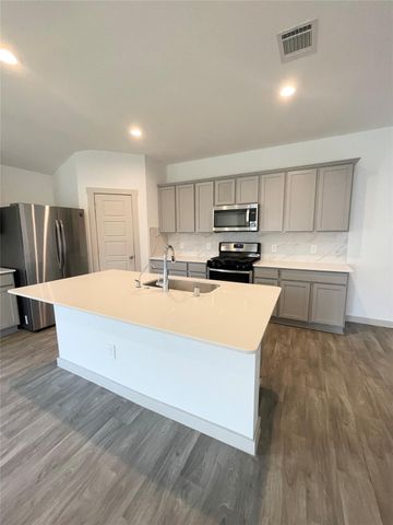 1830 Plantation Place, Baytown, TX 77523