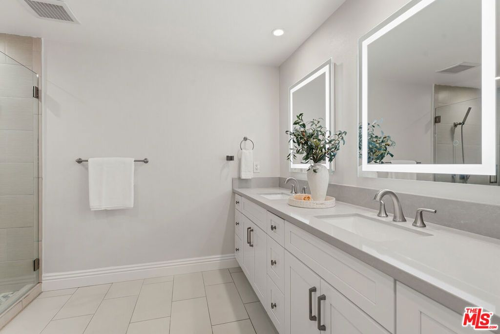 Image 16 of property listing at 4412 Emerald Street 47, Torrance, CA 90503