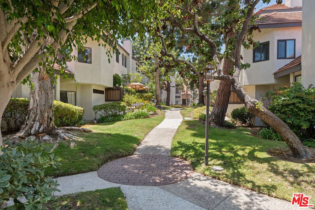Image 24 of property listing at 4412 Emerald Street 47, Torrance, CA 90503