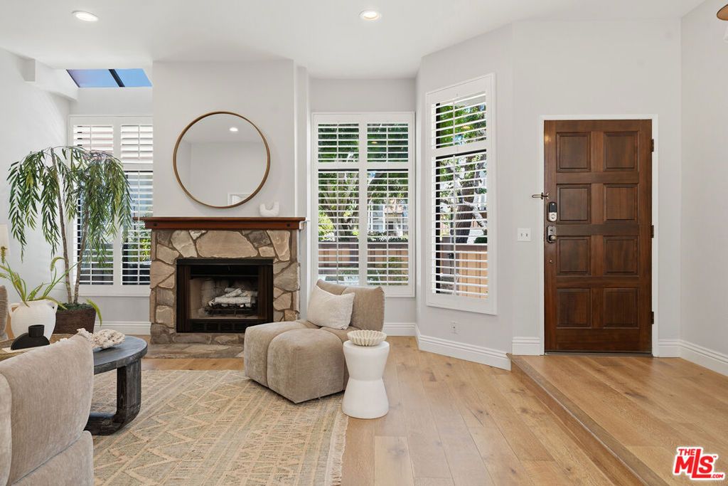 Image 5 of property listing at 4412 Emerald Street 47, Torrance, CA 90503