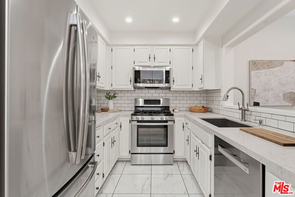 Image 8 of property listing at 4412 Emerald Street 47, Torrance, CA 90503
