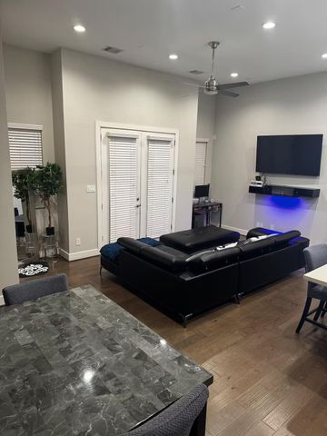 3307 Daphne Street, Houston, TX 77021