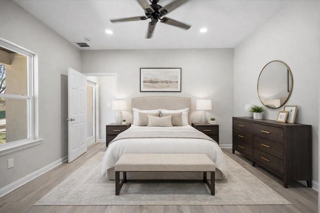 702 S Montgomery, Gilmer, TX 75644