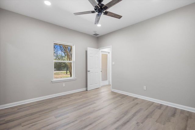 702 S Montgomery, Gilmer, TX 75644