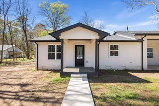 702 S Montgomery, Gilmer, TX 75644