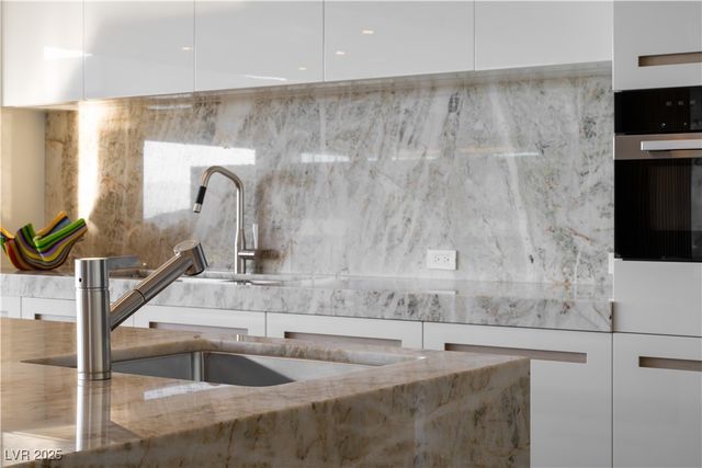 11 Cloud Chaser Boulevard, Henderson, NV 89012