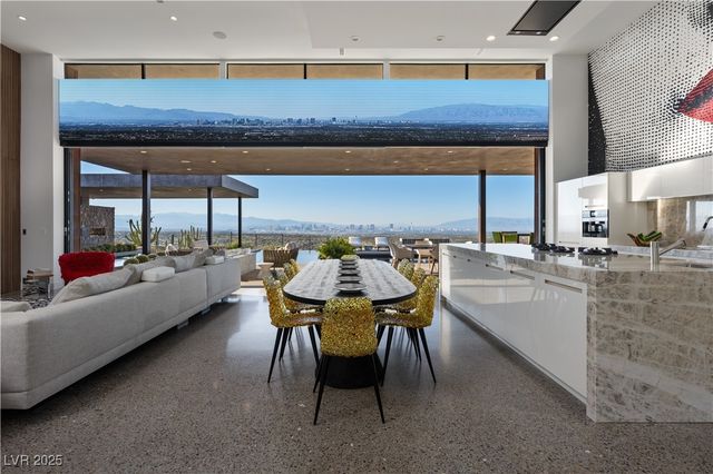 11 Cloud Chaser Boulevard, Henderson, NV 89012