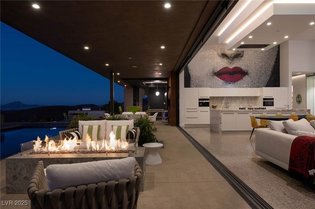 11 Cloud Chaser Boulevard, Henderson, NV 89012