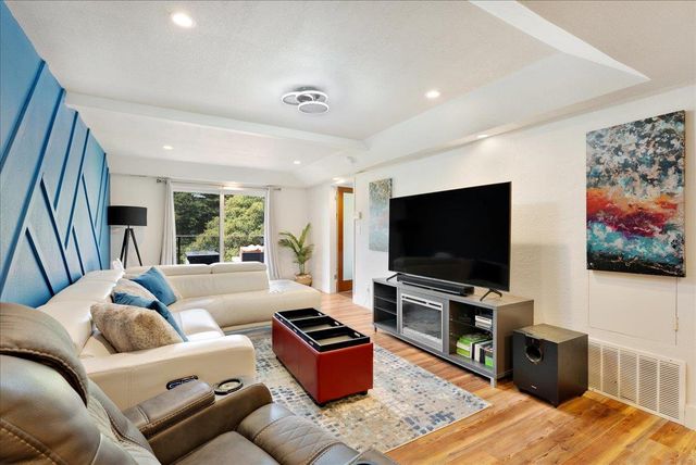 587 Saint Andrews Drive, Aptos, CA 95003