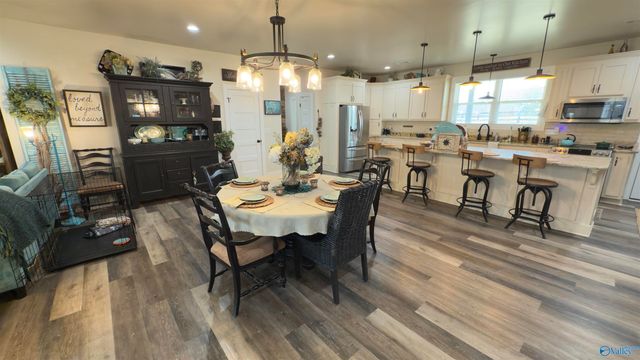 1445 Big Nose Drive, Centre, AL 35960