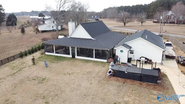 1445 Big Nose Drive, Centre, AL 35960