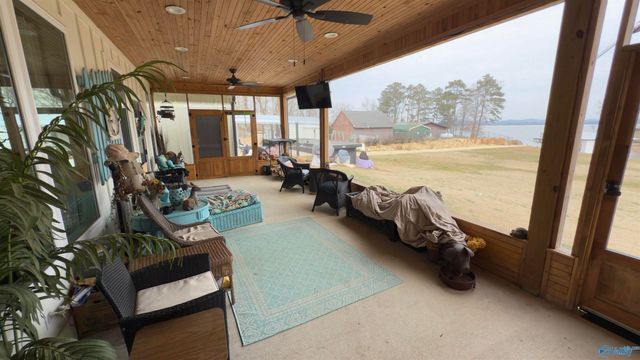 1445 Big Nose Drive, Centre, AL 35960