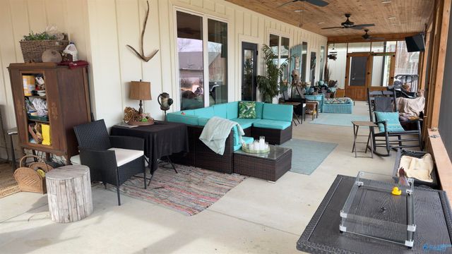 1445 Big Nose Drive, Centre, AL 35960