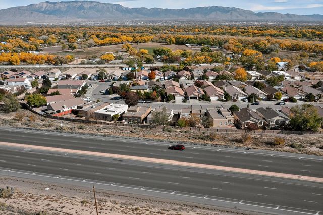 6443 Brenton Drive NW, Albuquerque, NM 87120