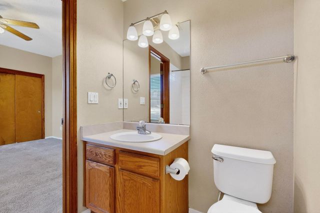 6443 Brenton Drive NW, Albuquerque, NM 87120