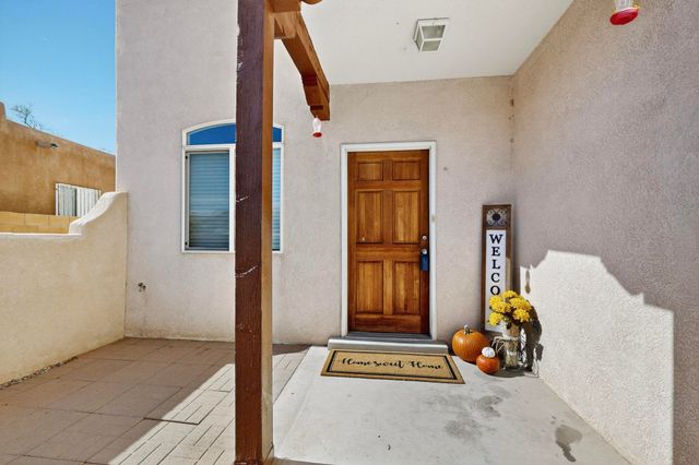 6443 Brenton Drive NW, Albuquerque, NM 87120