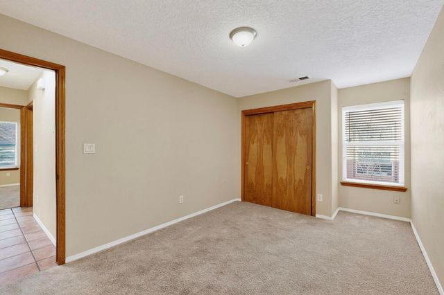 6443 Brenton Drive NW, Albuquerque, NM 87120