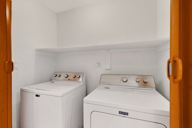 6443 Brenton Drive NW, Albuquerque, NM 87120