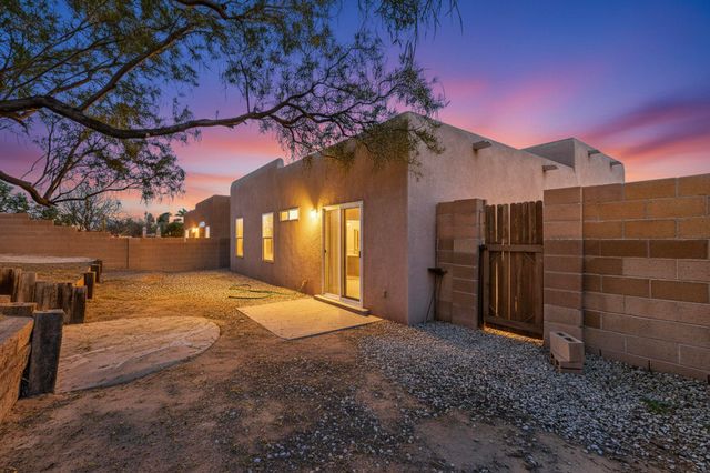 6443 Brenton Drive NW, Albuquerque, NM 87120