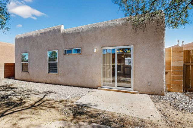 6443 Brenton Drive NW, Albuquerque, NM 87120