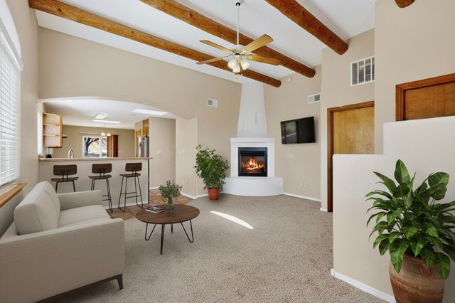 6443 Brenton Drive NW, Albuquerque, NM 87120