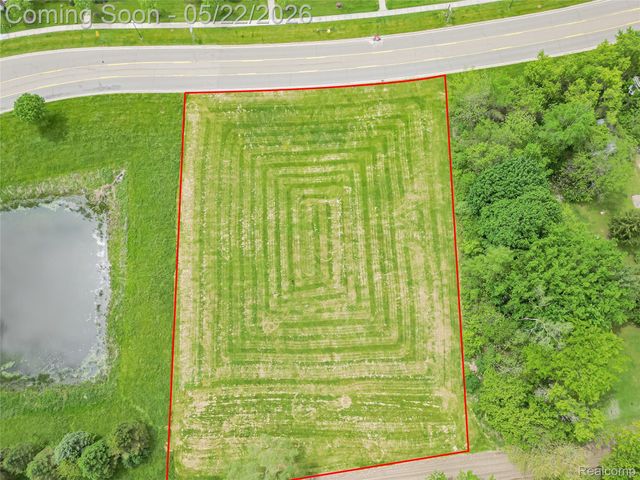 57735 New Hudson Drive, Lyon Charter Township, MI 48165