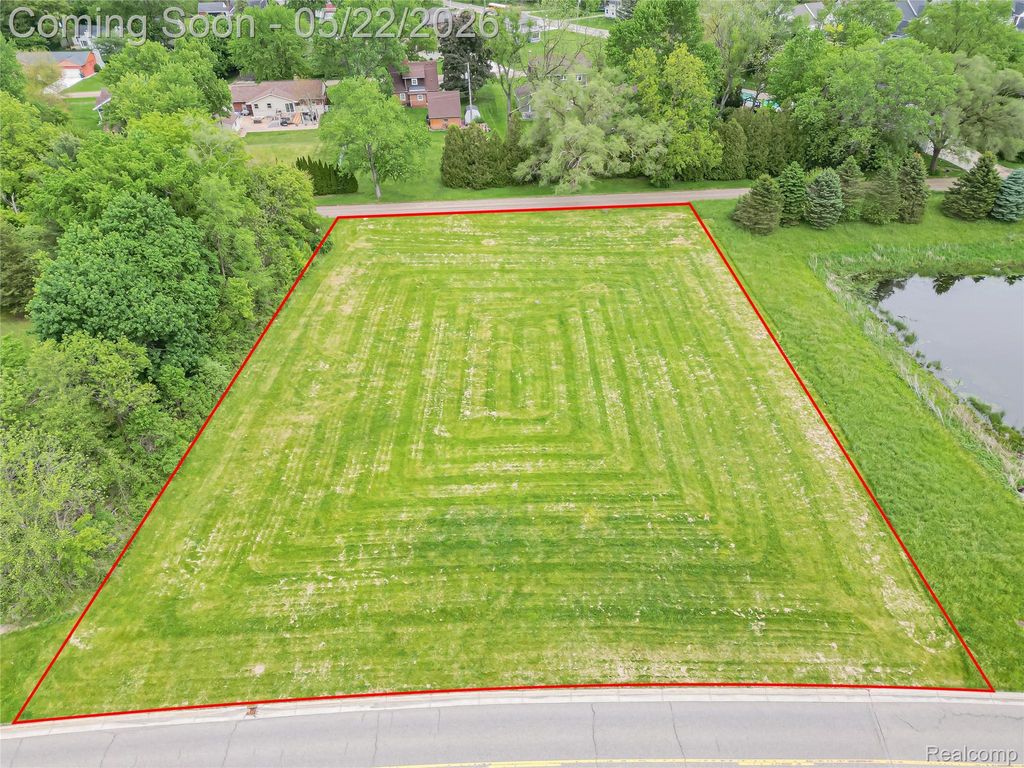 57735 New Hudson Drive, Lyon Charter Township, MI 48165