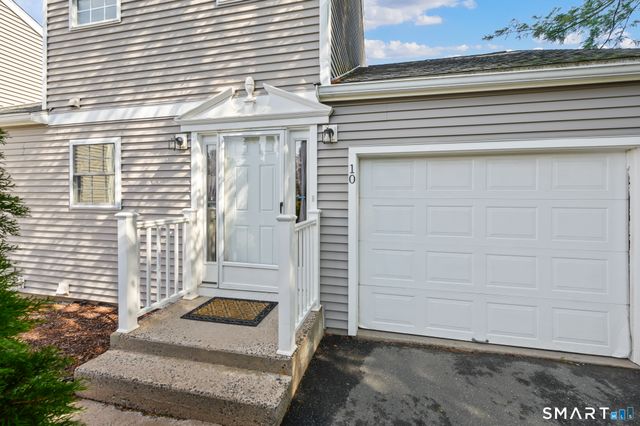 10 Linden Court 10, Bloomfield, CT 06002