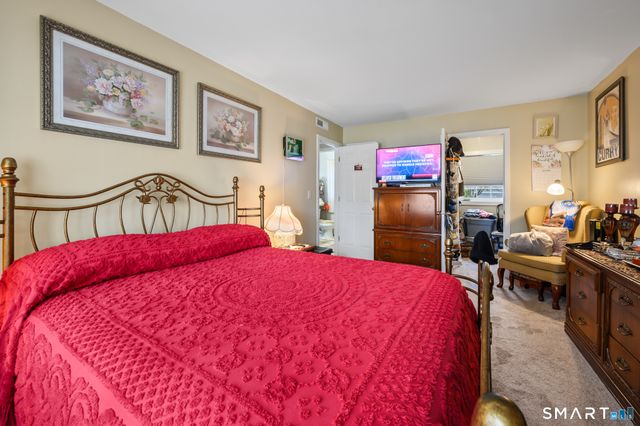 10 Linden Court 10, Bloomfield, CT 06002