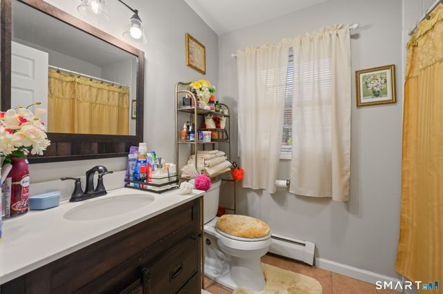 10 Linden Court 10, Bloomfield, CT 06002