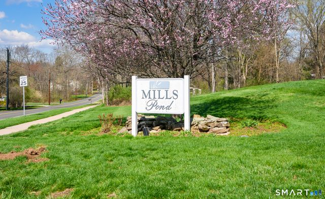 10 Linden Court 10, Bloomfield, CT 06002