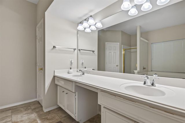 5911 Indian Hills Ln Lane, Sugar Land, TX 77479