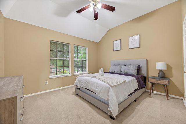 5911 Indian Hills Ln Lane, Sugar Land, TX 77479