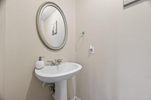 5911 Indian Hills Ln Lane, Sugar Land, TX 77479