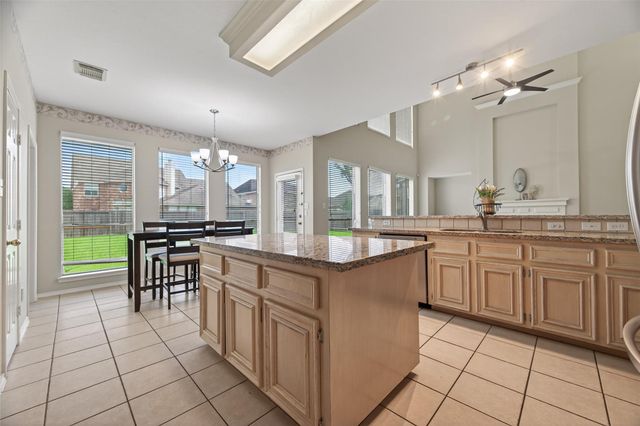 5911 Indian Hills Ln Lane, Sugar Land, TX 77479