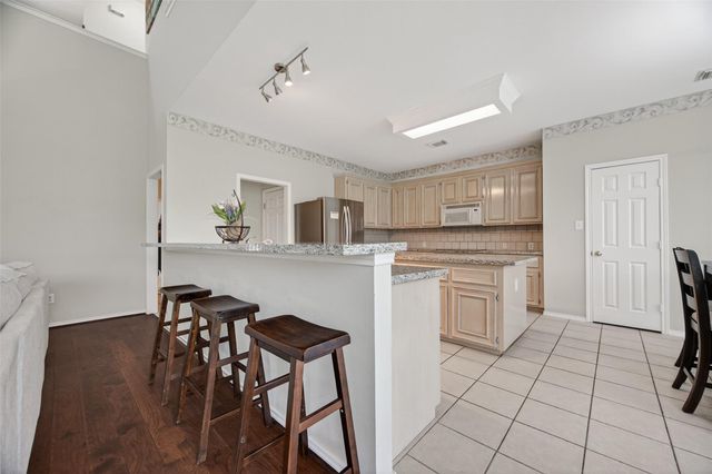 5911 Indian Hills Ln Lane, Sugar Land, TX 77479