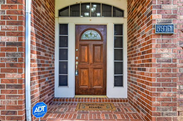 5911 Indian Hills Ln Lane, Sugar Land, TX 77479