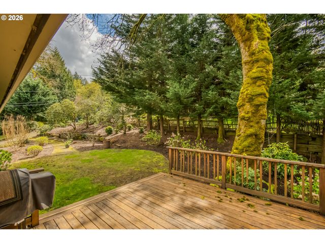 1610 LEE St, Lake Oswego, OR 97034