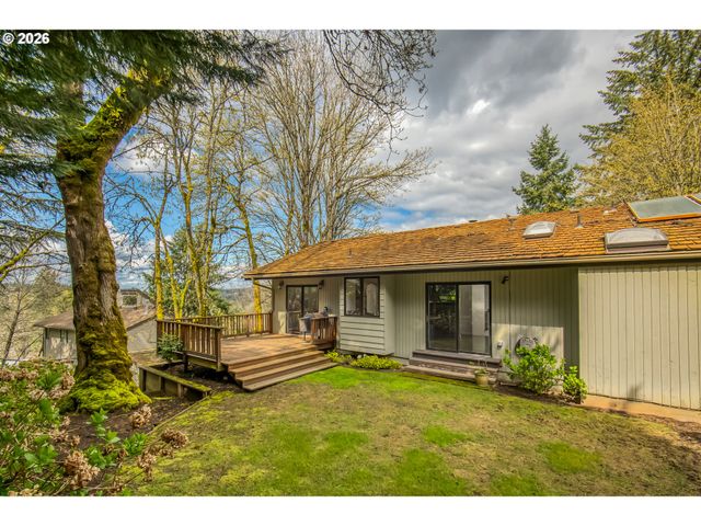 1610 LEE St, Lake Oswego, OR 97034