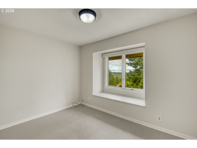 1610 LEE St, Lake Oswego, OR 97034