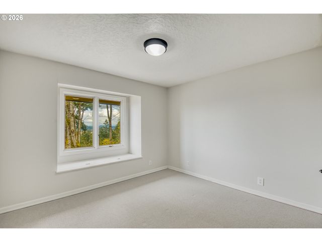 1610 LEE St, Lake Oswego, OR 97034